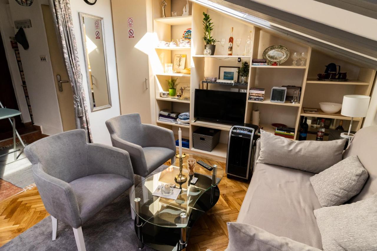 Studio Apartment Riva Омиш Экстерьер фото