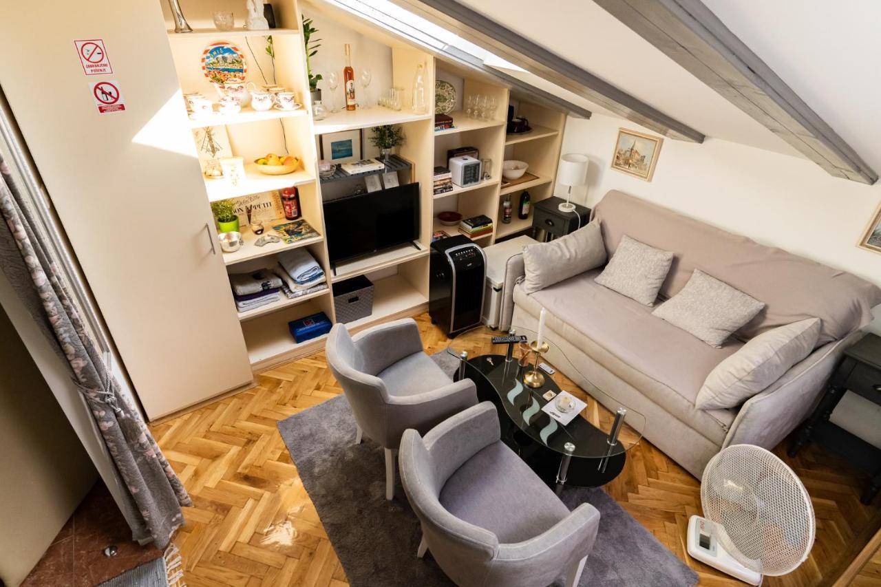 Studio Apartment Riva Омиш Экстерьер фото